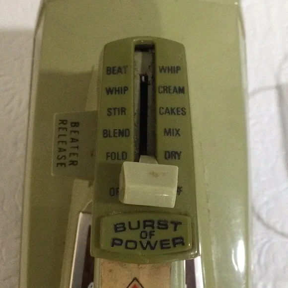 Sunbeam Mix Master Five Speed Hand Mixer Vintage Works - Picture 4 of 16